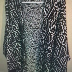 Black and White Patterned Women's Sweater